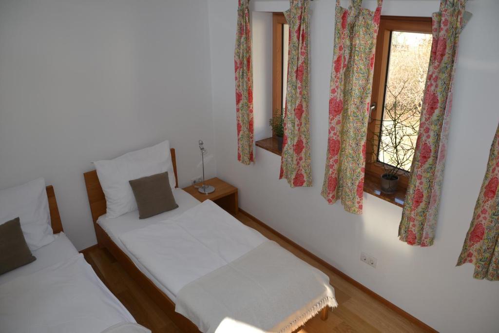 Wein + Bett Wiedeck Stetten ห้อง รูปภาพ