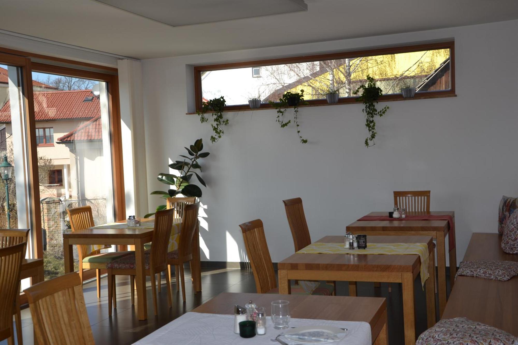 Wein + Bett Wiedeck Stetten ภายนอก รูปภาพ