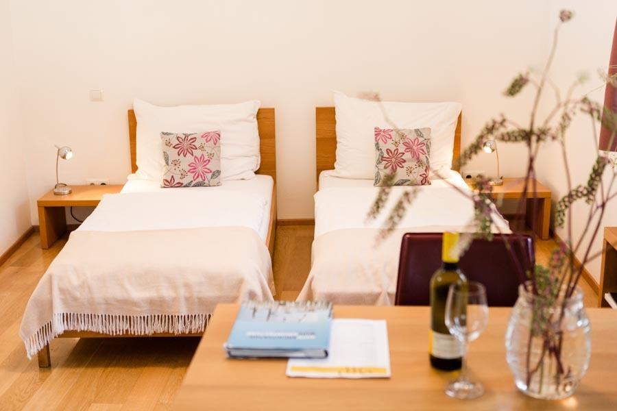 Wein + Bett Wiedeck Stetten ห้อง รูปภาพ