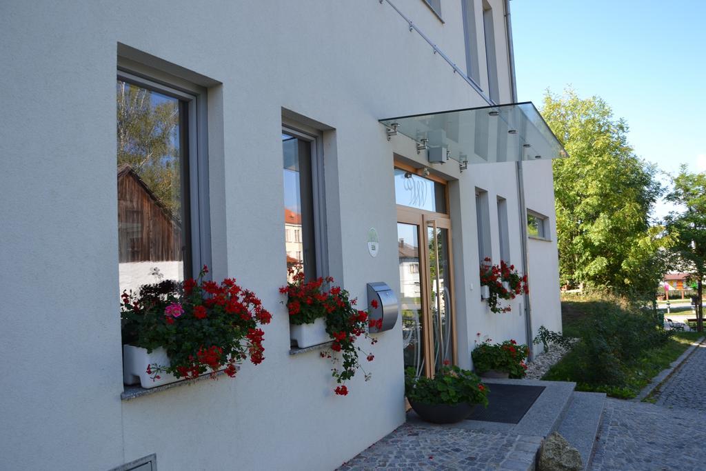 Wein + Bett Wiedeck Stetten ภายนอก รูปภาพ
